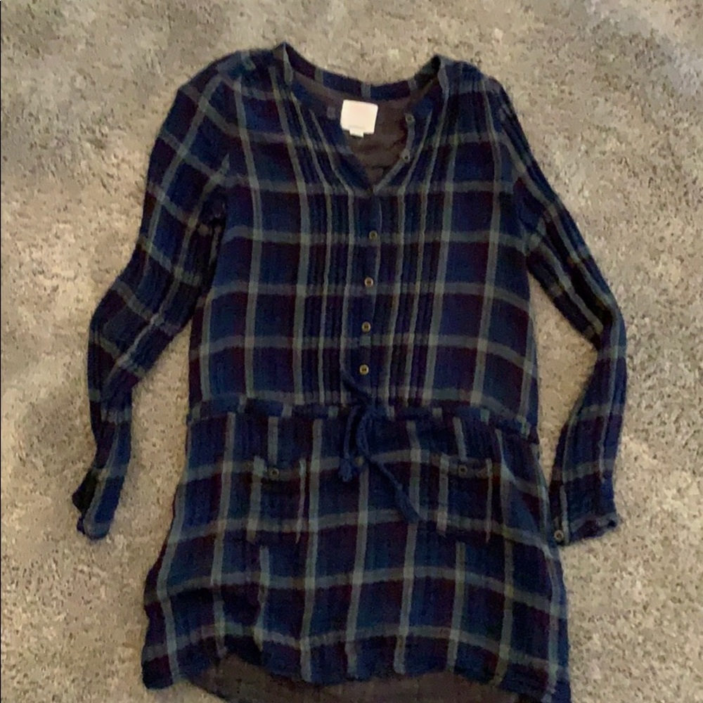 Plaid button-front tie-waist tunic.